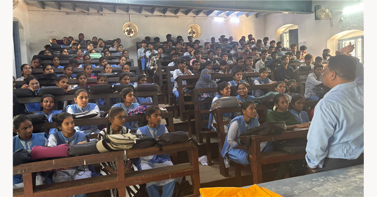 IIP Mumbai: Prof.(Dr.) Babu Rao Guduri delivering lecture during PGDP outreach Programme at Sri Krishnadevaraya University (SKU), Anantapur, Andhra Pradesh on 1st November, 2025